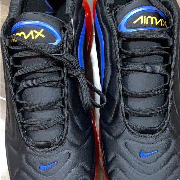 NIKE AIR MAX 720 Black/University Gold - Picture 15 of 16